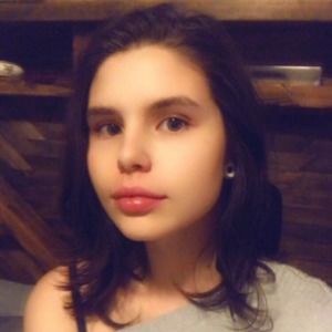 Meet your Posher, Rayven